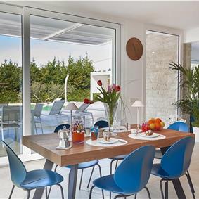 3 bedroom villa with infinity pool, jacuzzi & sauna, Castellammare del Golfo, sleeps 6